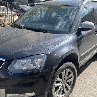 Замена аккумулятора на Skoda Yeti I Рестайлинг 2013 - 2018 1.4 (122 л.с.) Замена аккумулятора на Skoda Yeti I Рестайлинг 2013 - 2018 1.4 (122 л.с.)